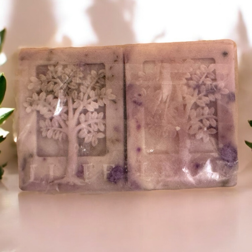 - TREE OF LIFE • GOAT MILK SOAPS • PREMIUM • HONEY • ALOE • ESSENTIAL OILS…